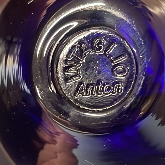 Anton Intaglio Vintage Apple Cobalt Blue Art Glass - Picture 4 of 4